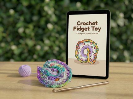 Crochet Beaded Möbius Fidget Pattern finished toy.